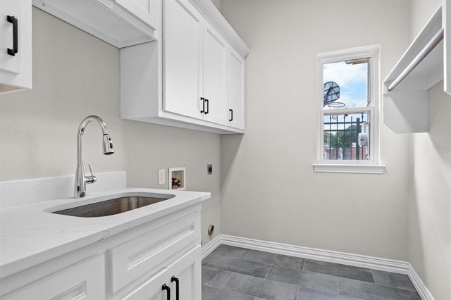 Building Photo - 703 Verdun Ct