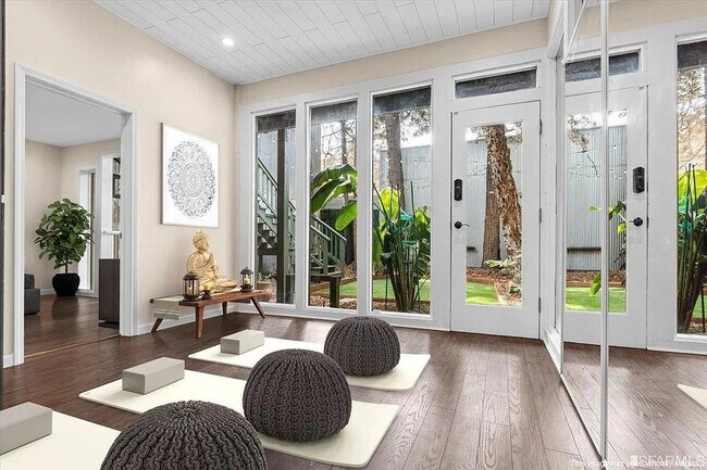 Bonus room - 30 Bernice St