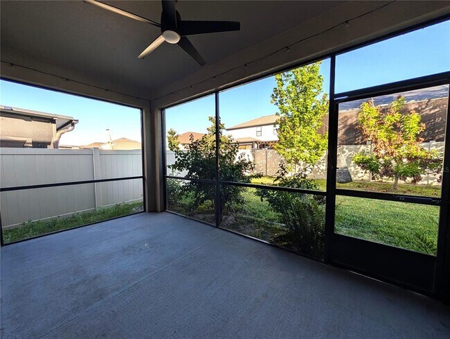 Building Photo - 11024 Little Blue Heron Dr