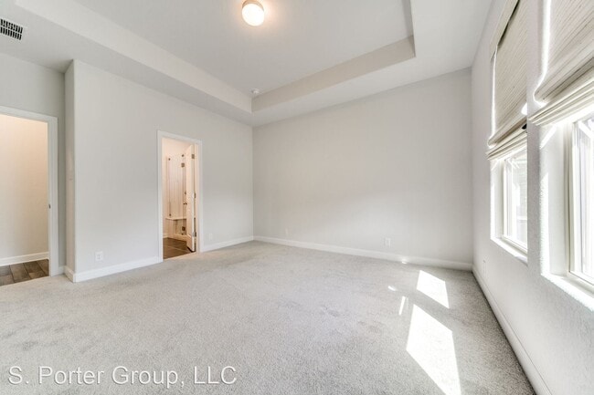 Building Photo - 3 br, 2 bath House - 240 Melody Meadows