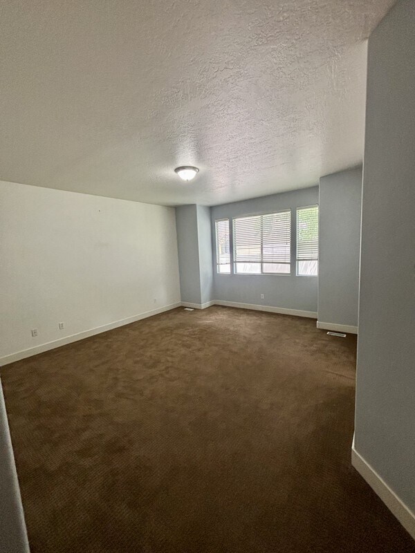 Building Photo - 2750 Augusta Dr