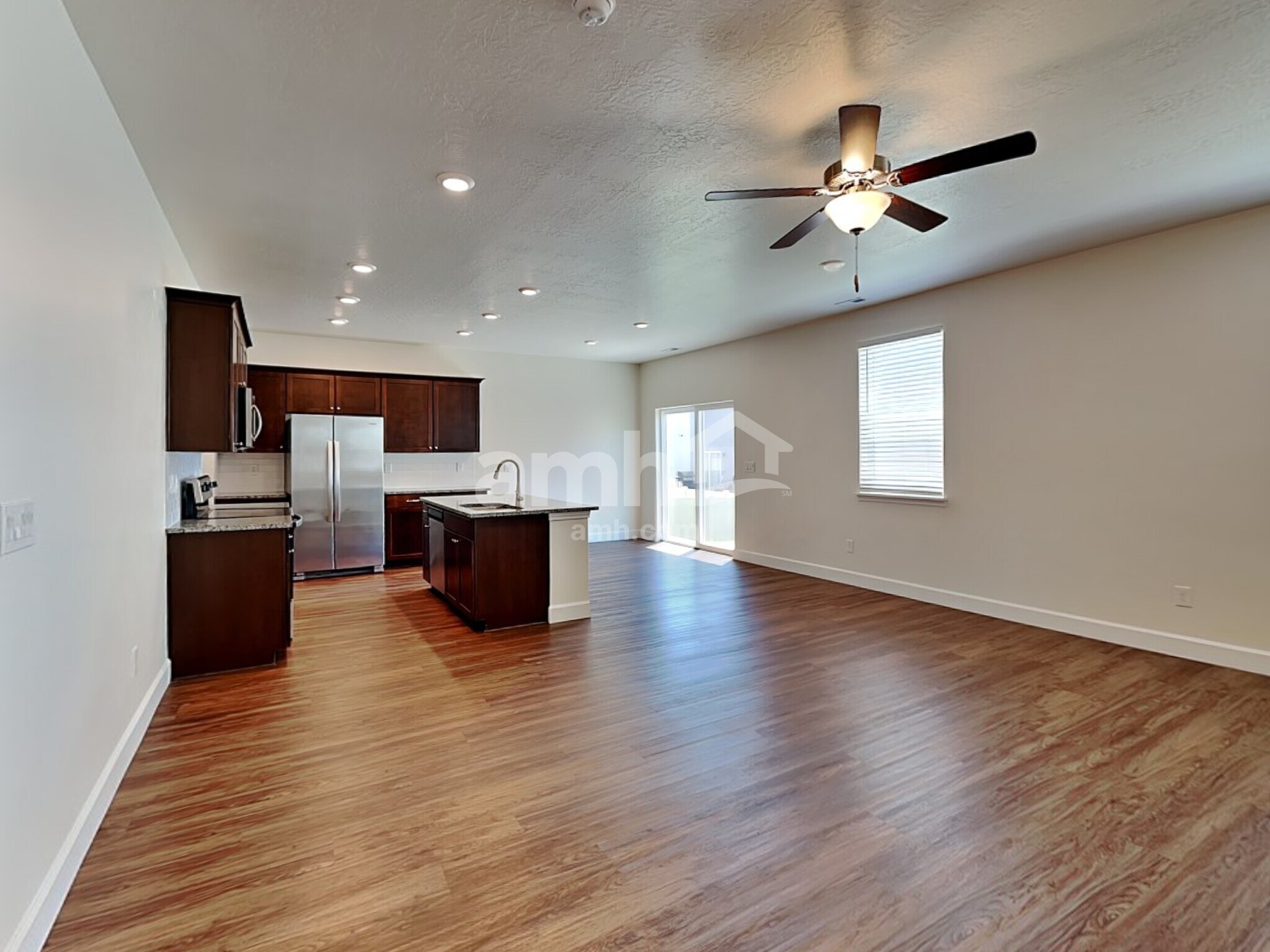 Building Photo - 2330 E Wild Horse Way