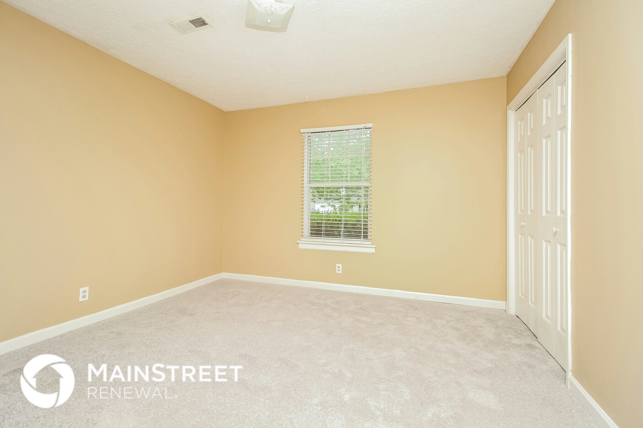 Building Photo - 2432 Laurel Hill Ct