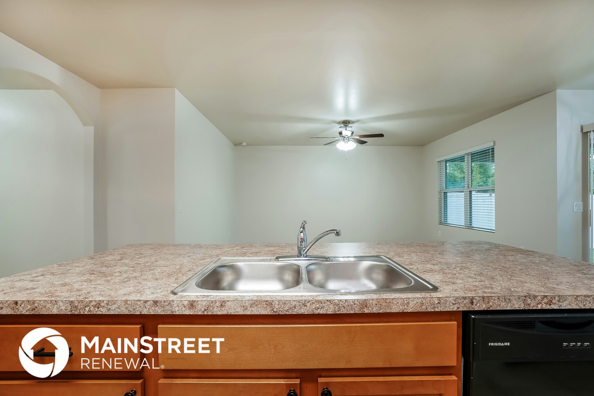 Building Photo - 3451 Acapulco Cir