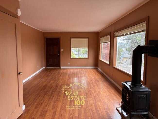Building Photo - 1751 NW 35th Pl