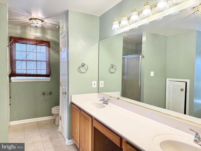 Building Photo - 31 Willowmere Ct