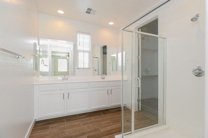 Building Photo - 5553 S Dillon