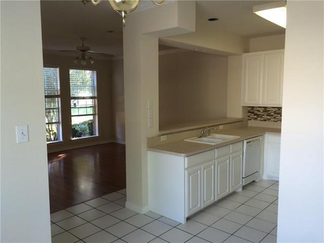Building Photo - 121 Wildwood Ct