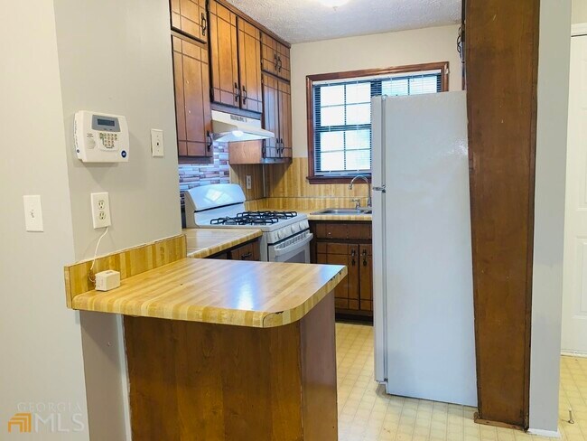 Building Photo - 149 Appleton Blvd