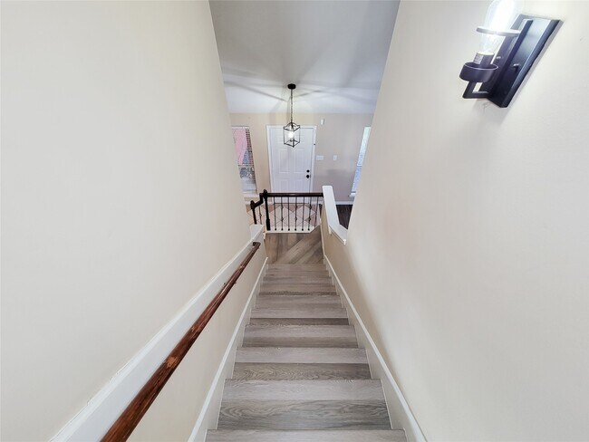 Building Photo - 4626 Jaymar Dr