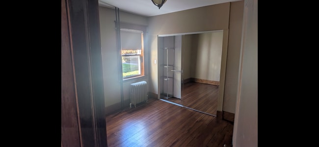 Building Photo - 208 Orchard Pl