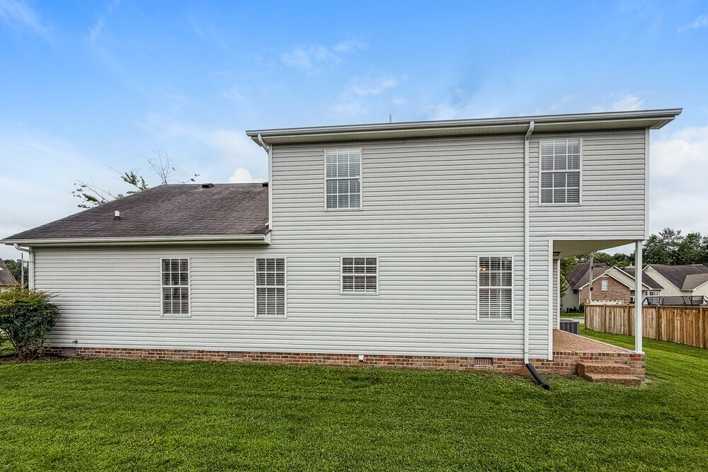 Building Photo - 142 S Birchwood Dr