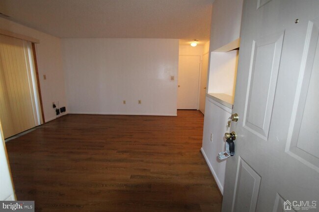 Building Photo - 5310 Ravens Crest Dr