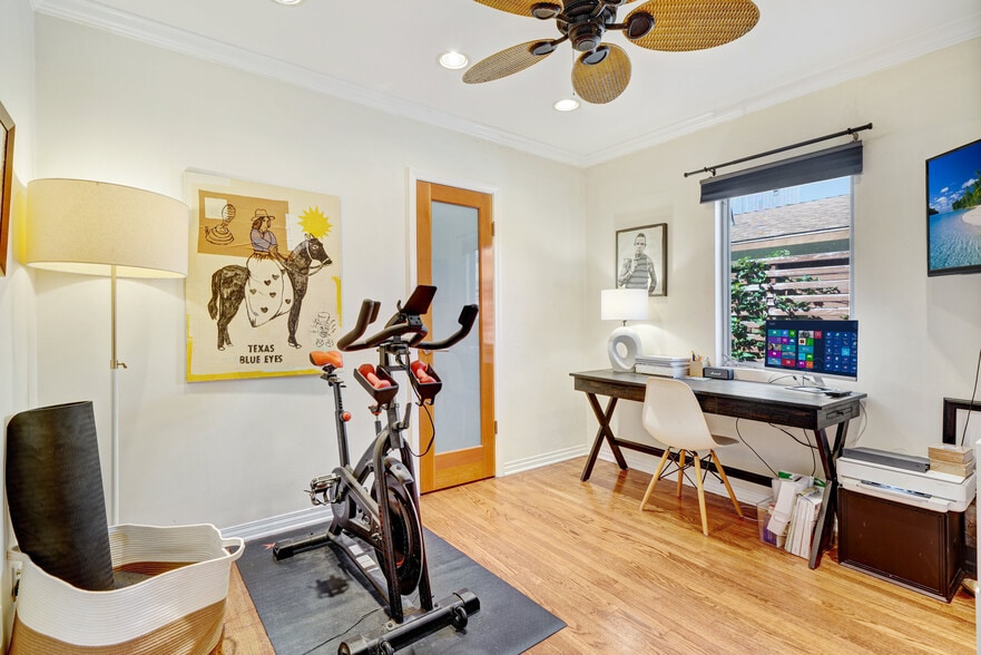 Building Photo - 750 Vernon Ave