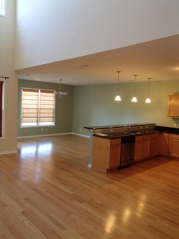 Building Photo - CLOSE TO FT. RILEY, FENCED BACKYARD!