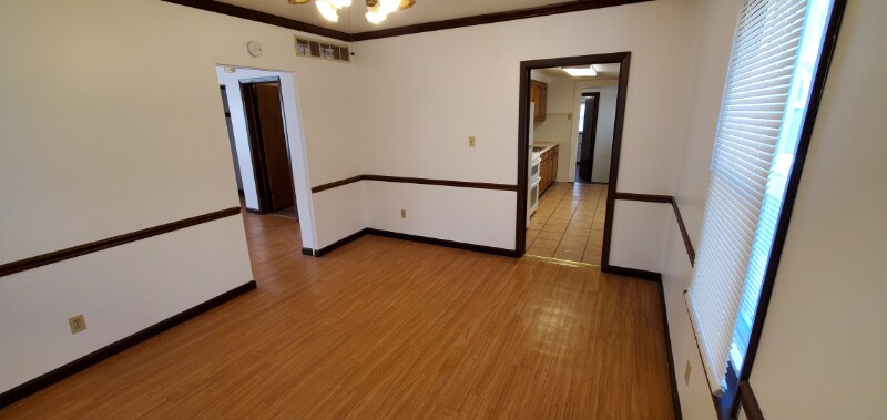 Building Photo - 2203 Gaebler Ave