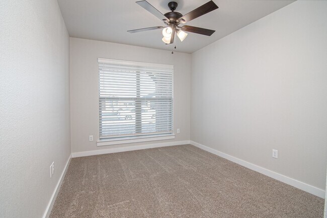 Building Photo - 2405 Copperhead Rd