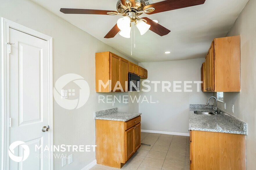 Building Photo - 12227 Cape Hyannis Dr