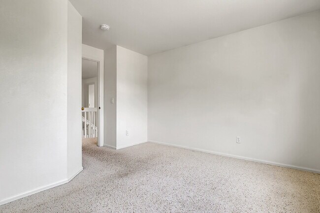 Building Photo - $2,650.00 - 4 Bedrooms, 2.5 Bathrooms, Sin...