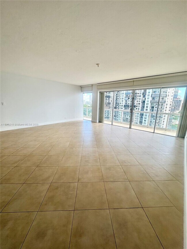 Building Photo - 2451 Brickell Ave