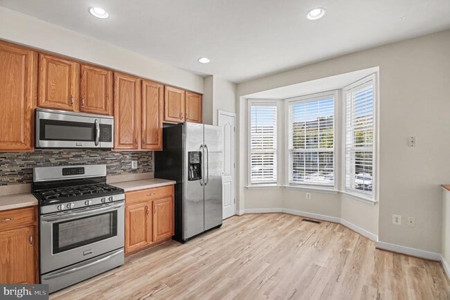 Building Photo - 6080 Ticket Way