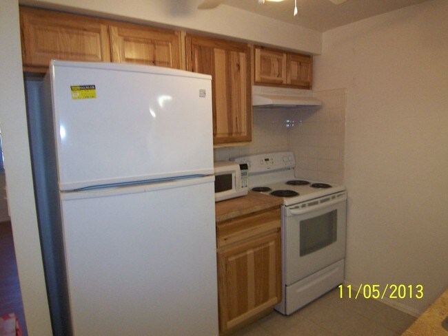 Building Photo - Gardens of Beacon Square - 55 Community