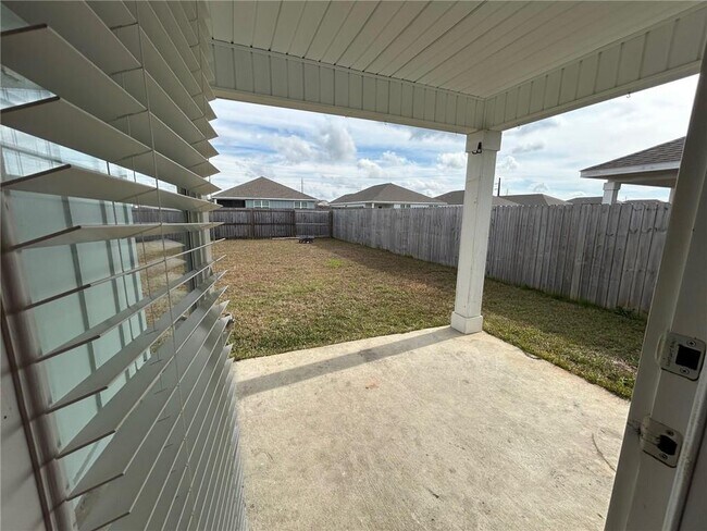 Building Photo - 20866 Petal Dr