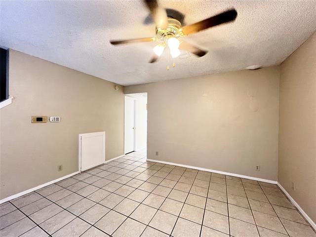 Building Photo - 929 W Hickory St