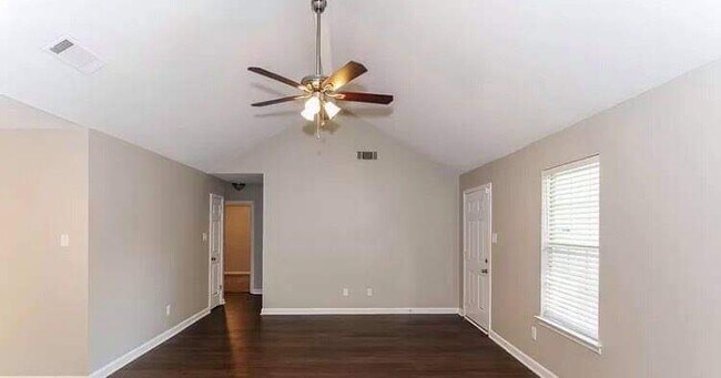 Building Photo - 8450 Kimberly Rose Dr