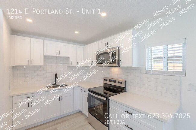 Building Photo - 1214 E Portland St