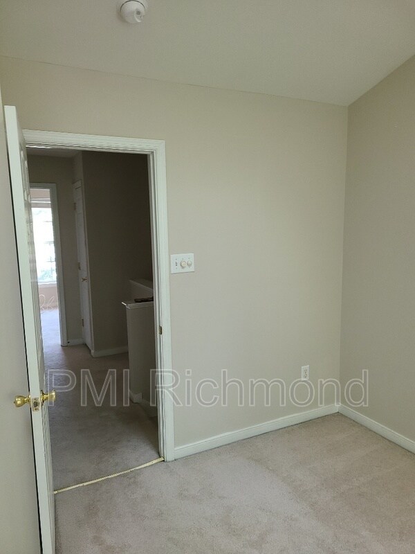 Building Photo - 2539 Mountain Ash Cir