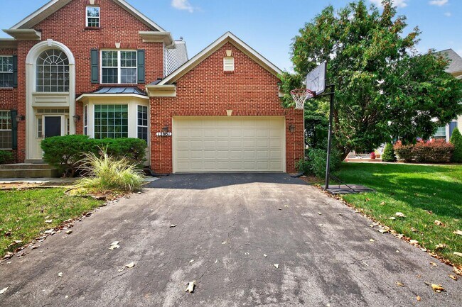 Building Photo - 12031 Arista Manor Way