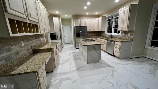 Building Photo - 6628 Byrns Pl