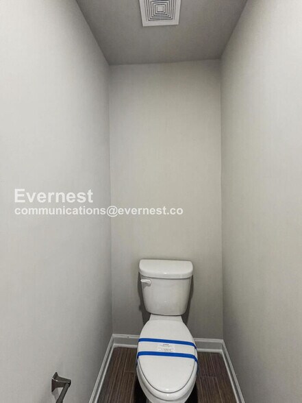 Building Photo - 320 Bertha Honey Stewart Dr