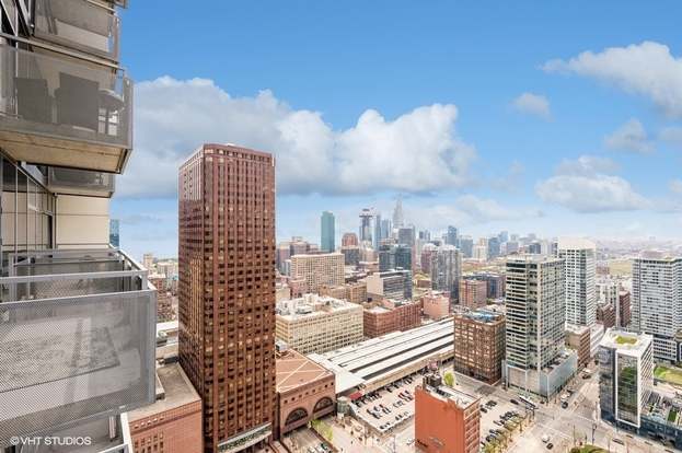 Building Photo - 235 W Van Buren St