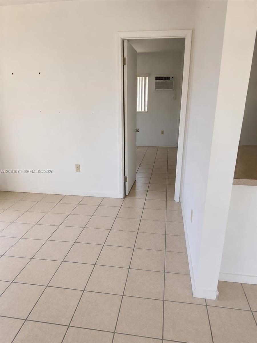 Building Photo - 8935 SW 28th St