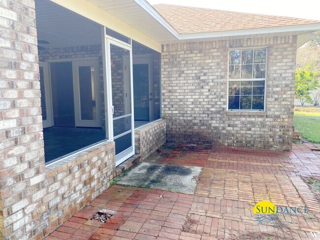 Building Photo - Stunning 4 Bedroom Home in Holley By The Sea