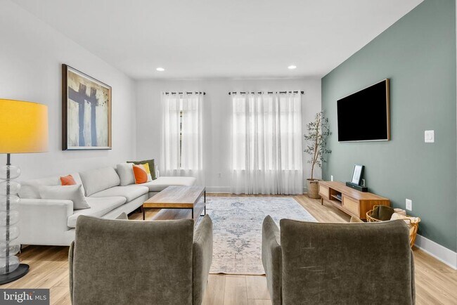 Building Photo - 42338 Nelsonville Ter