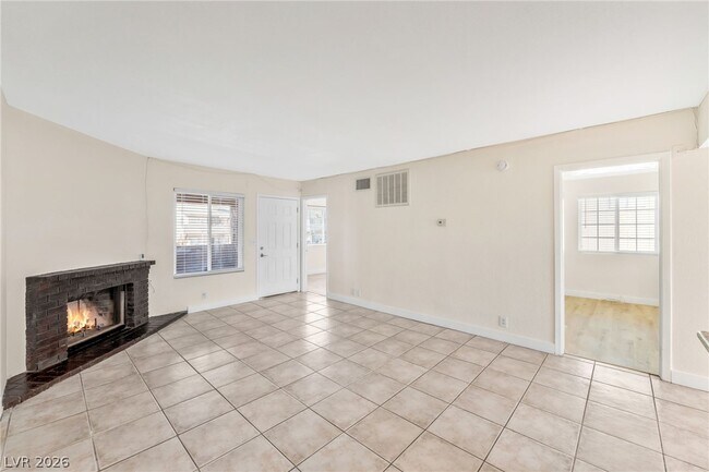 Building Photo - 6224 Yerba Ln