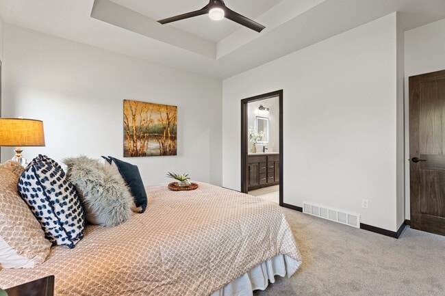 Building Photo - New Townhome For Rent