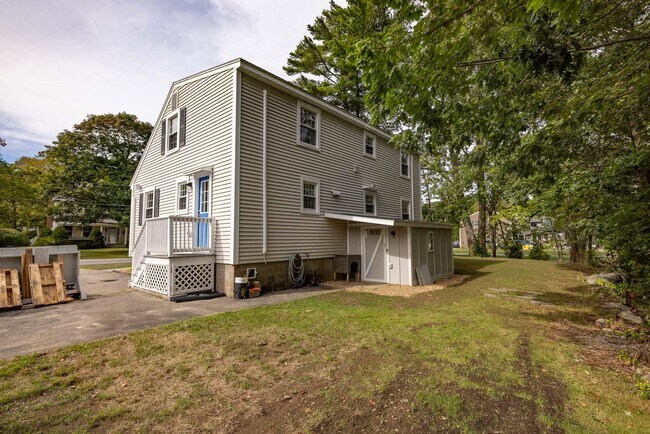 Building Photo - 16 Big Rock Rd