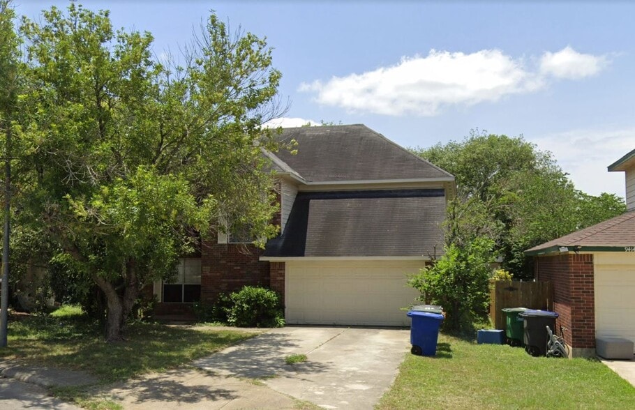 Building Photo - 9410 Grace Pt