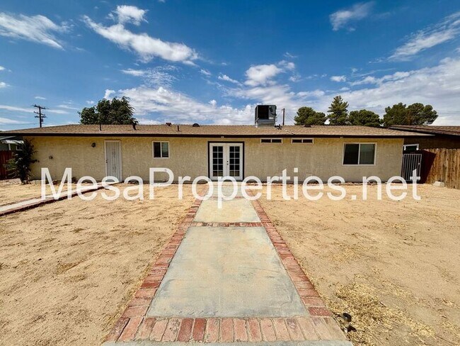 Building Photo - 16327 Seneca Rd