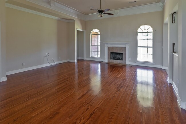 Building Photo - Home for rent in Deatsville