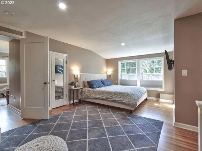 Building Photo - Gorgeous Modern Home Ready to Rent!