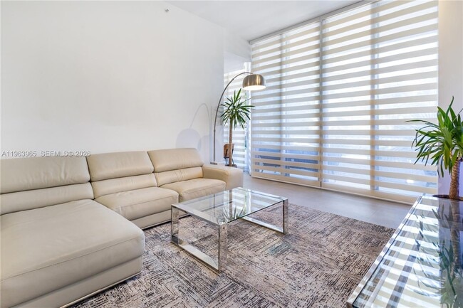 Building Photo - 21205 Yacht Club Dr