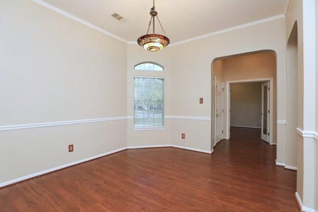 Building Photo - 834 Featherbrook Ct