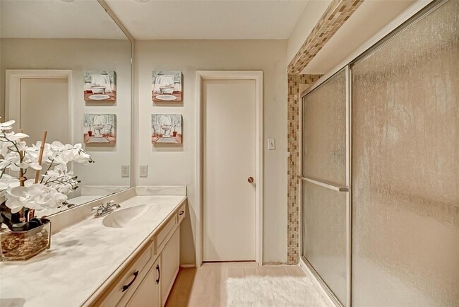 Building Photo - 2714 Green Fields Dr
