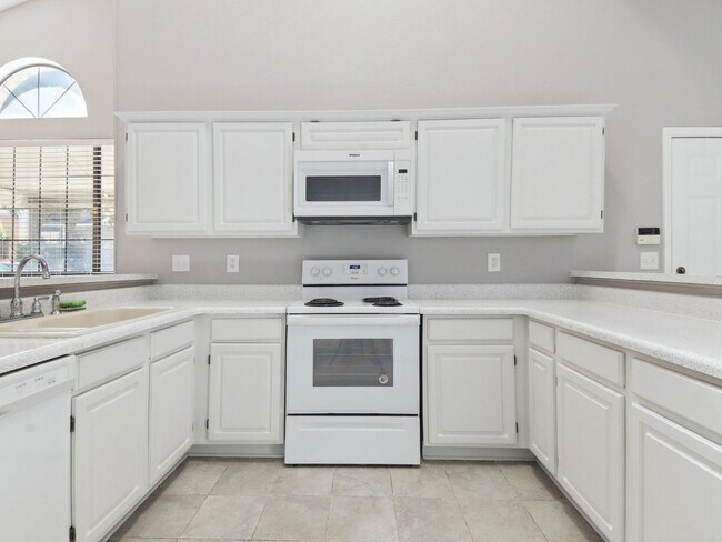 Building Photo - Spacious 2 Bedroom, 2 Bathroom Home in Eag...