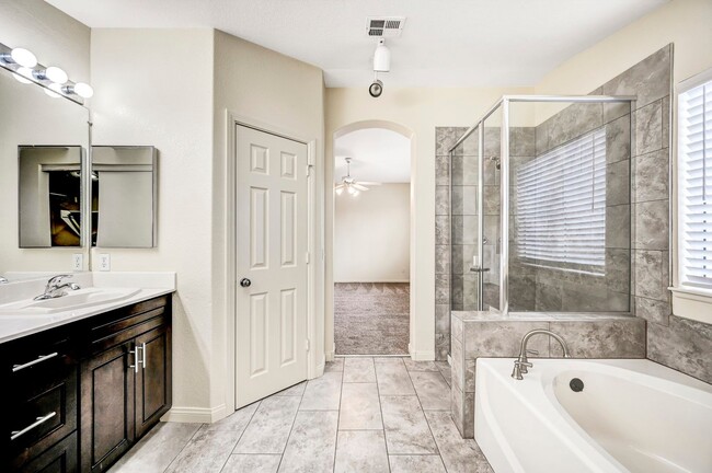 Building Photo - Beautiful Summerlin Hills Two Story 4 Bedr...